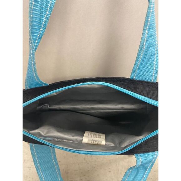 Igloo lunch tote black blue stripes 8x14” zipper and insulated - Picture 3 of 7